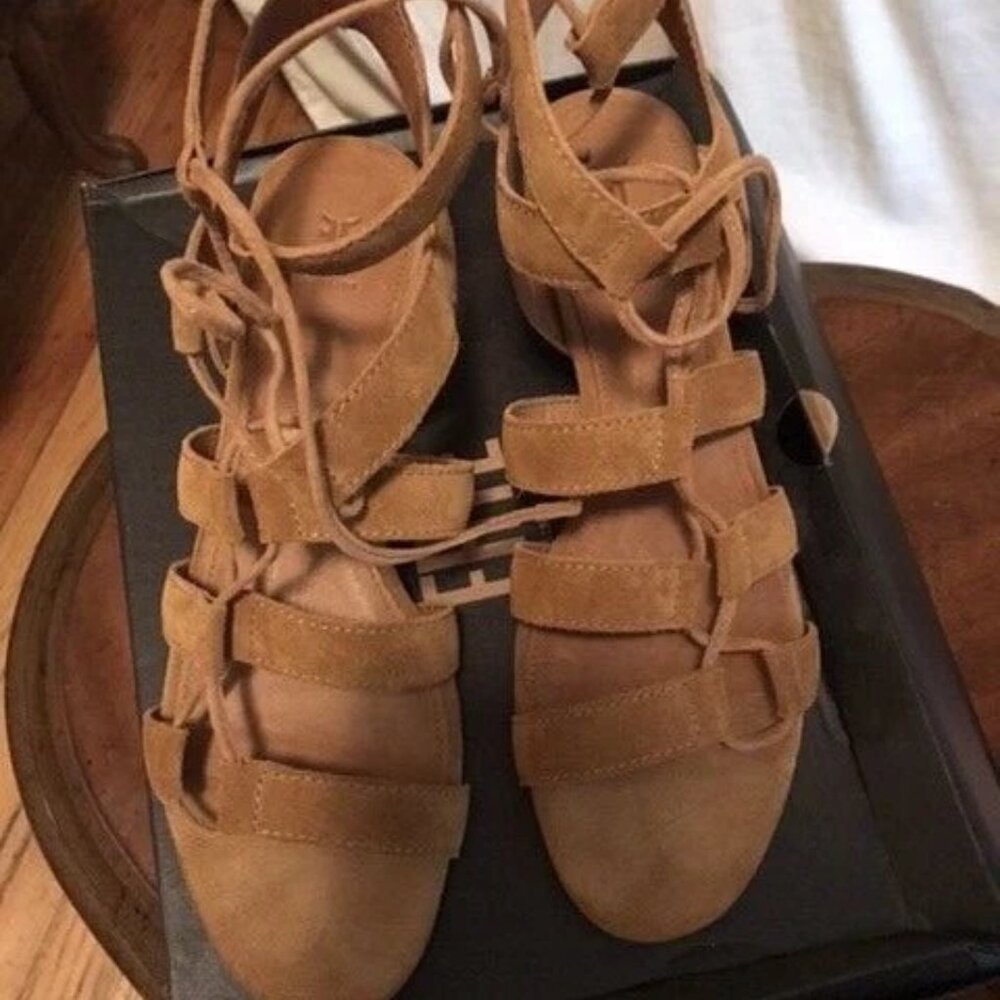 Womens Frye sandals-size 8 NWT - Picture 3 of 6